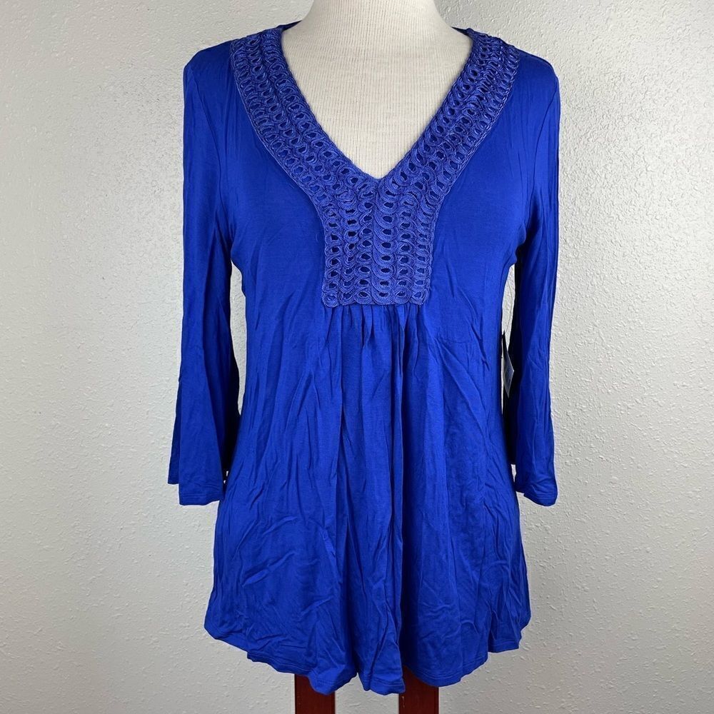 NWT JW Style Blue Stretch V-Neck Top Size M